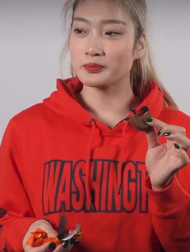 山村众女破瓜小说