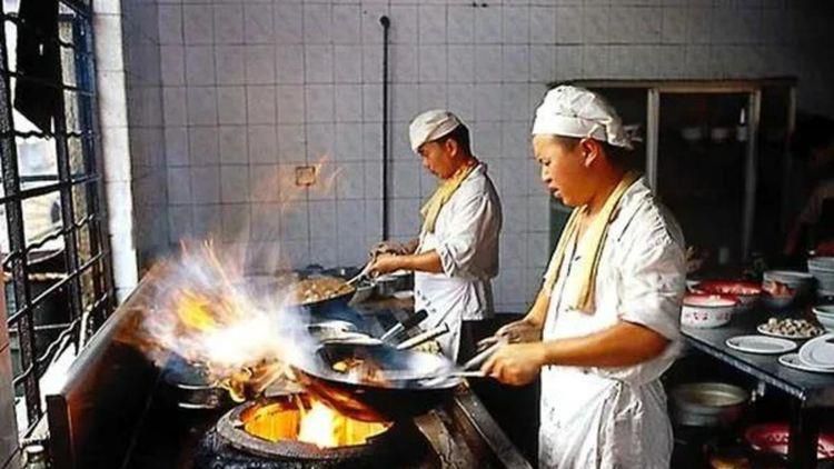 被弄的的管家和婆婆