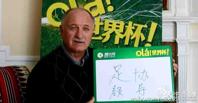 美女尿尿视频