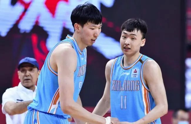 老板和他的下属之间的危险关系